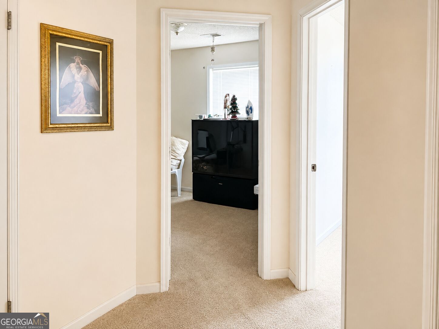 10200 Commons Crossing Property Photo 13
