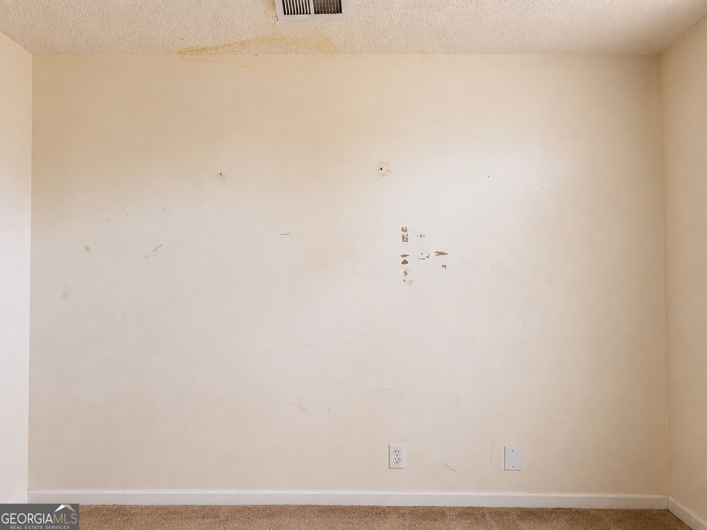 10200 Commons Crossing Property Photo 20