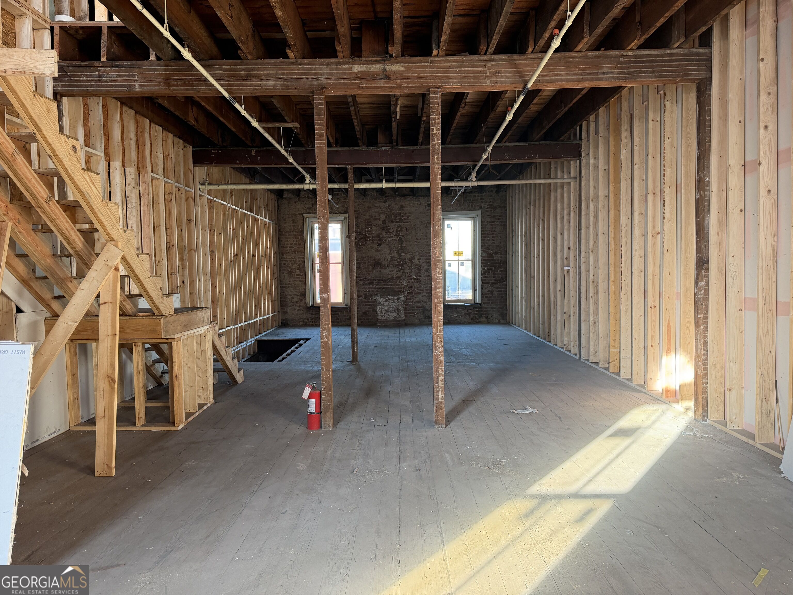 8 E 3rd Avenue Property Photo 4