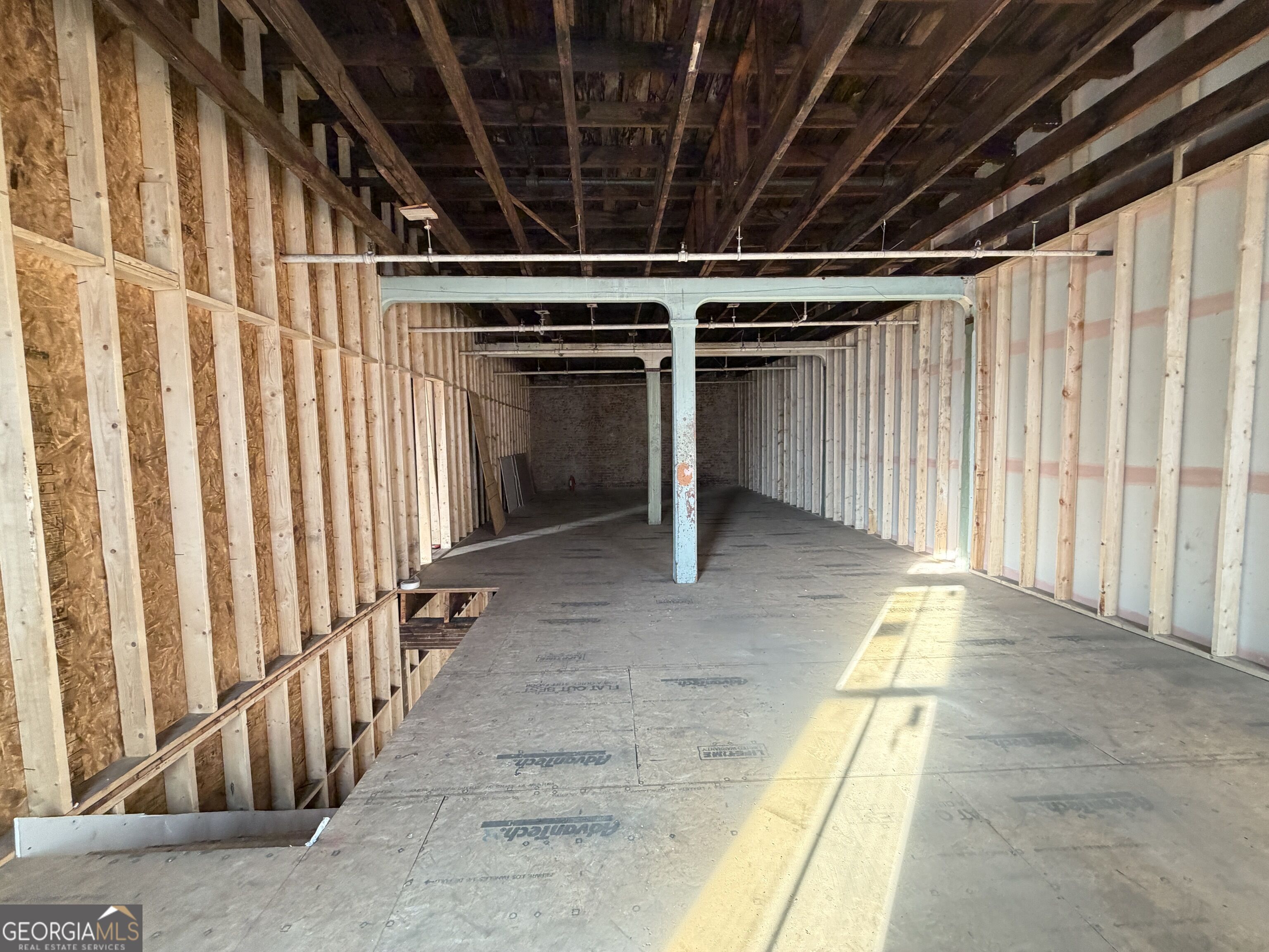 8 E 3rd Avenue Property Photo 6