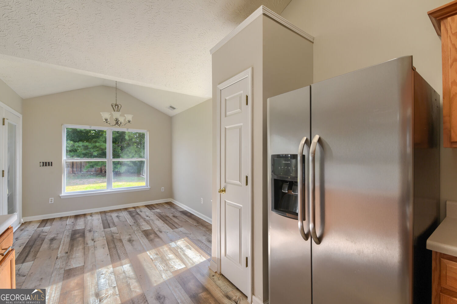 606 Mayfern Trace Property Photo 8