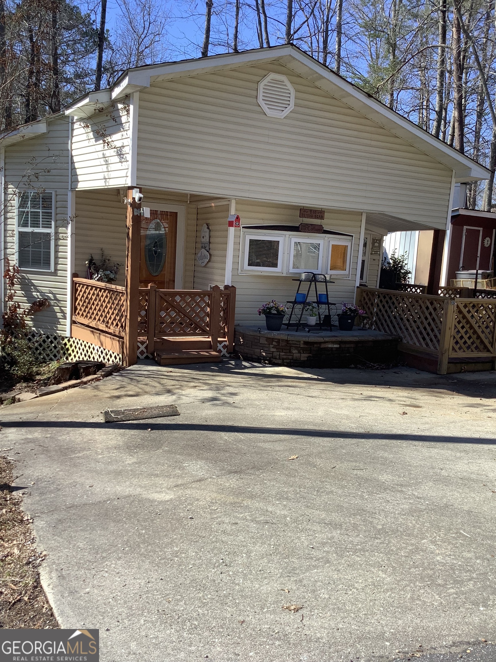 32 Yogi Bear Boulevard Property Photo 1
