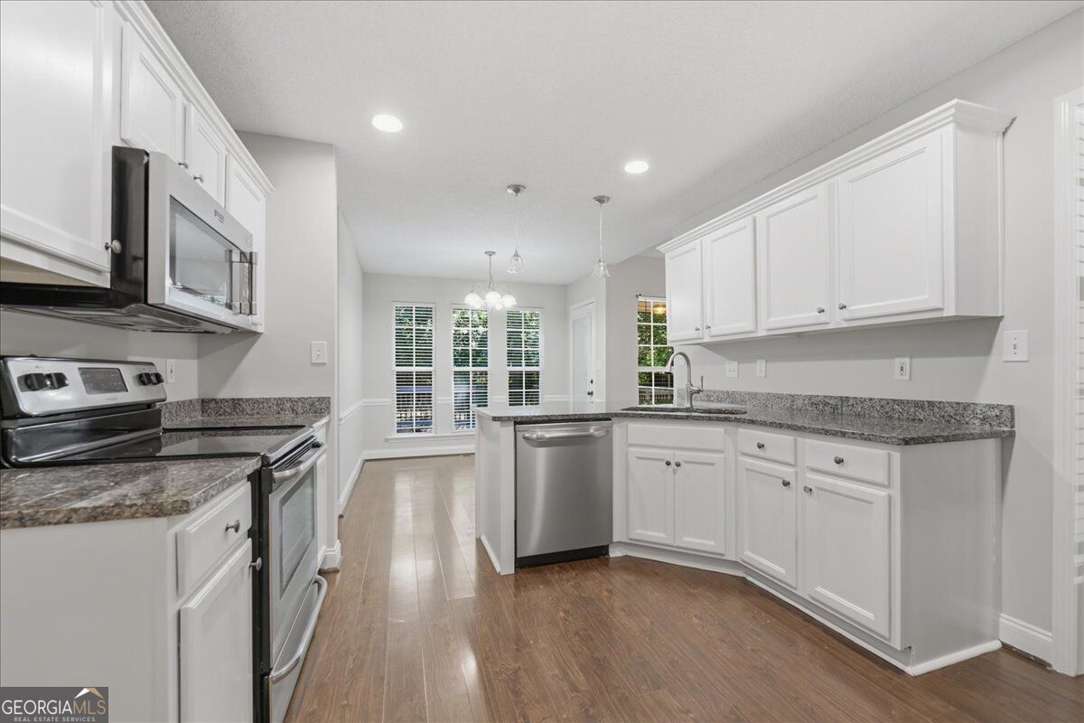 102 Quinelle Drive Property Photo 8