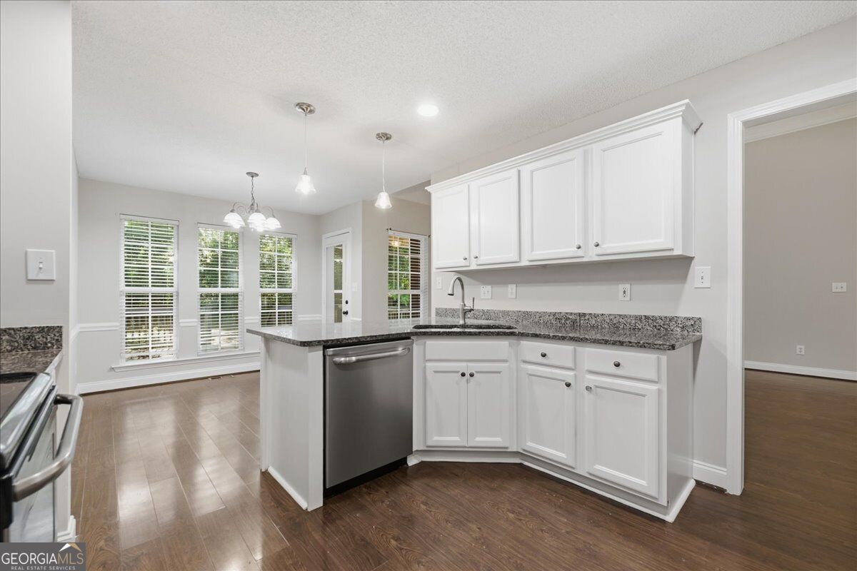 102 Quinelle Drive Property Photo 10