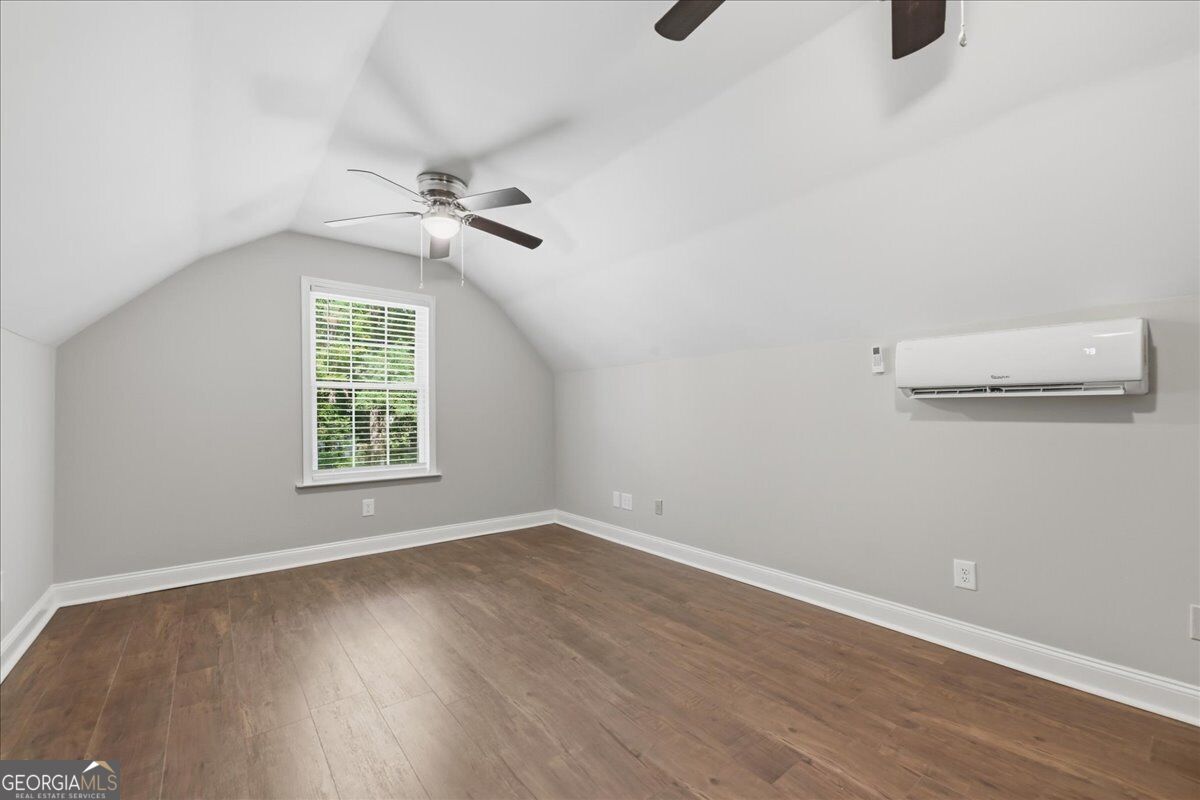 102 Quinelle Drive Property Photo 28