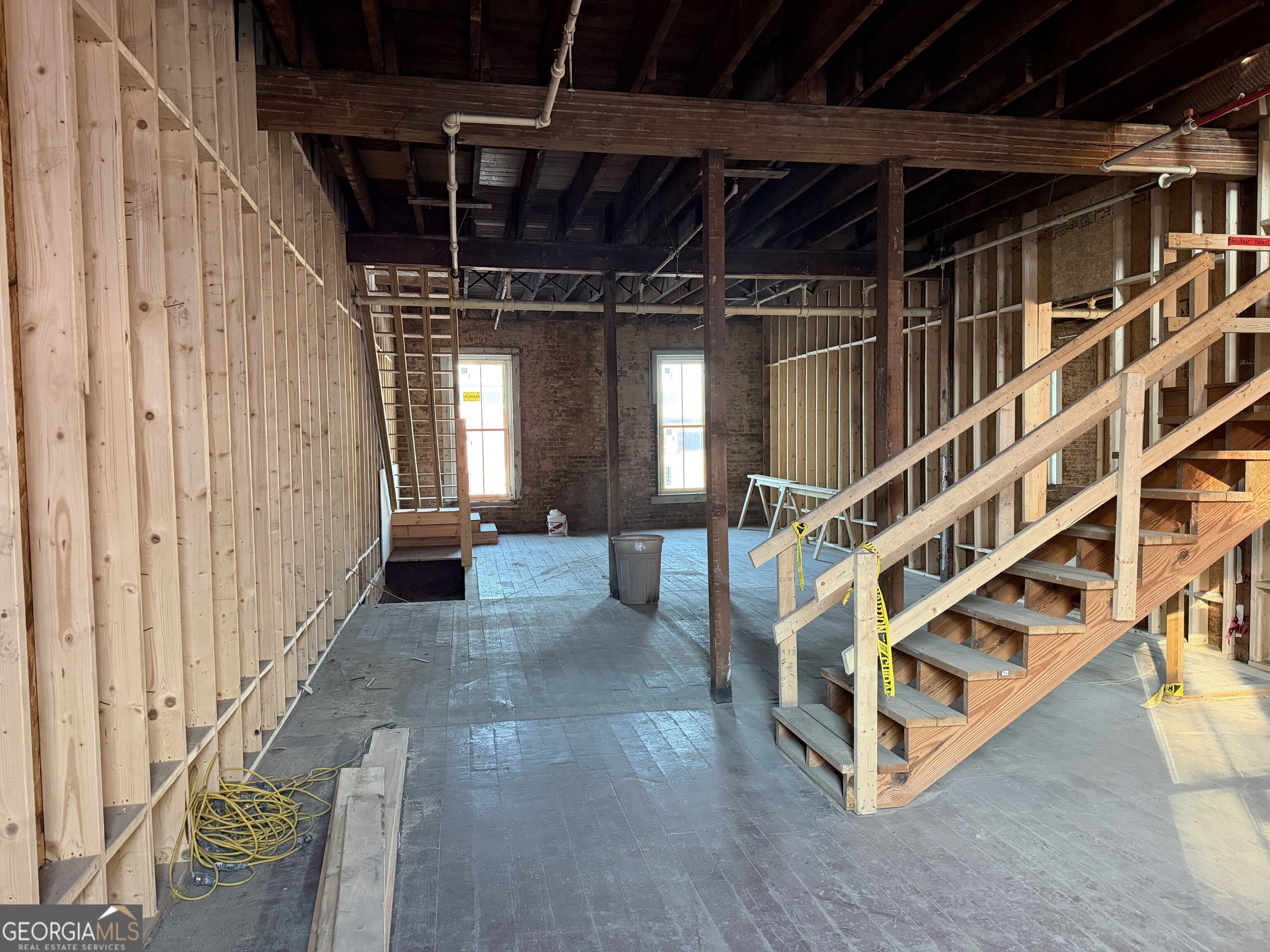 10 E 3rd Avenue Property Photo 4