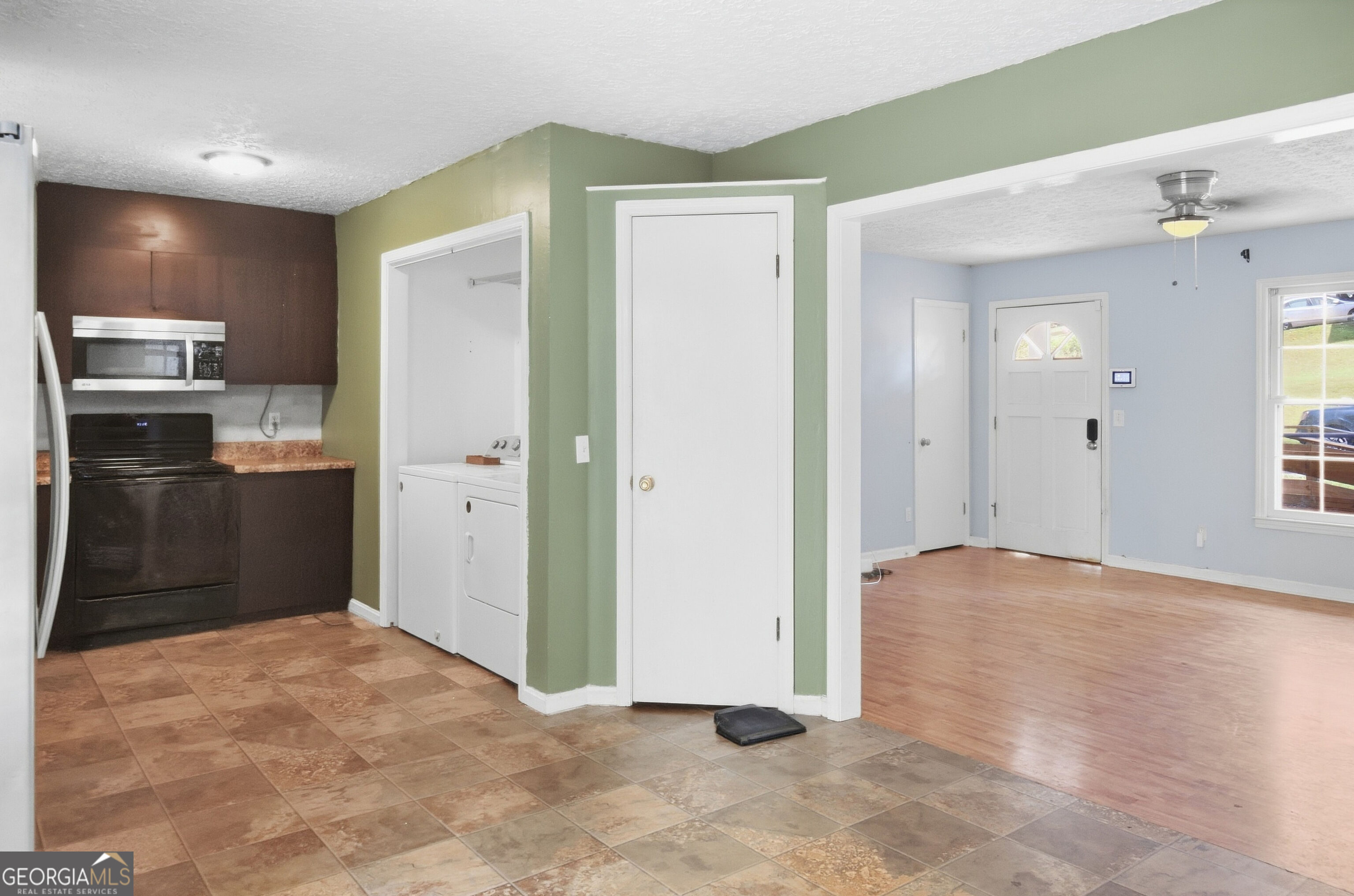 31 Rainwood Circle Se Property Photo 8
