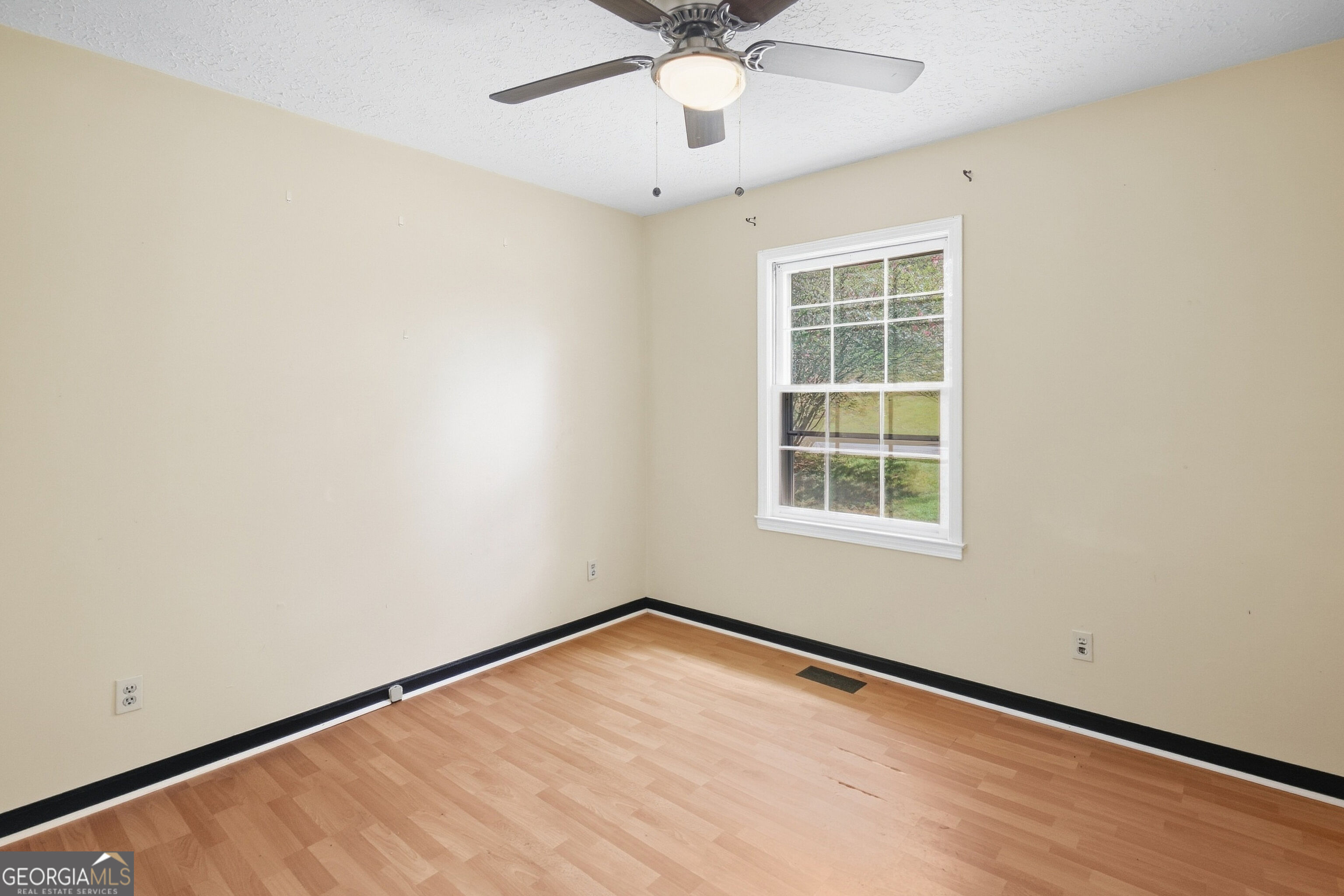 31 Rainwood Circle Se Property Photo 13
