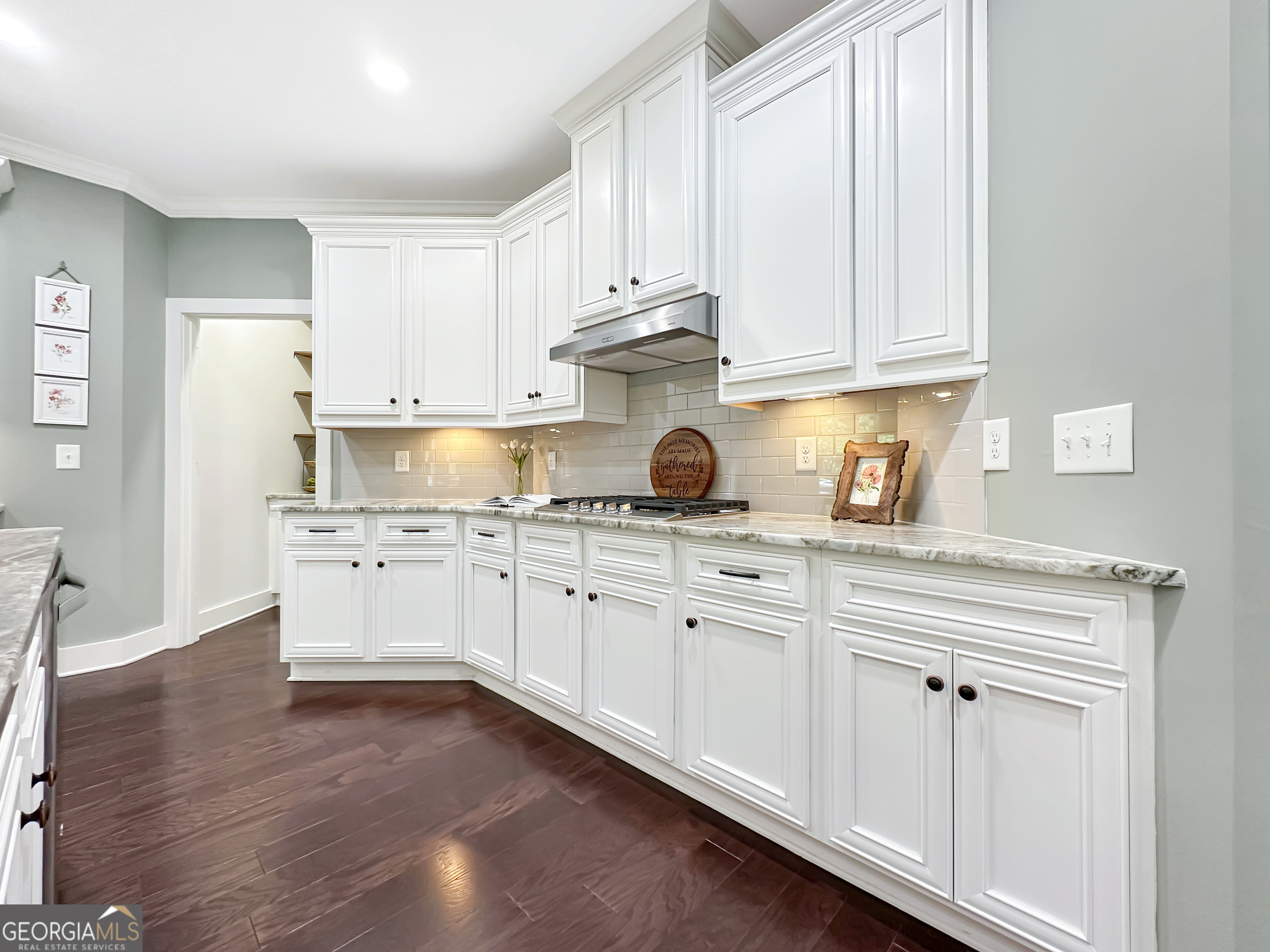 415 Vanderbilt Parkway Property Photo 14