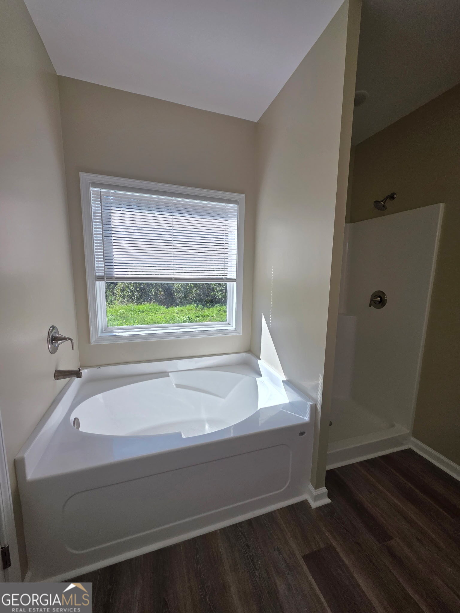165 Charlotte Drive Property Photo 8