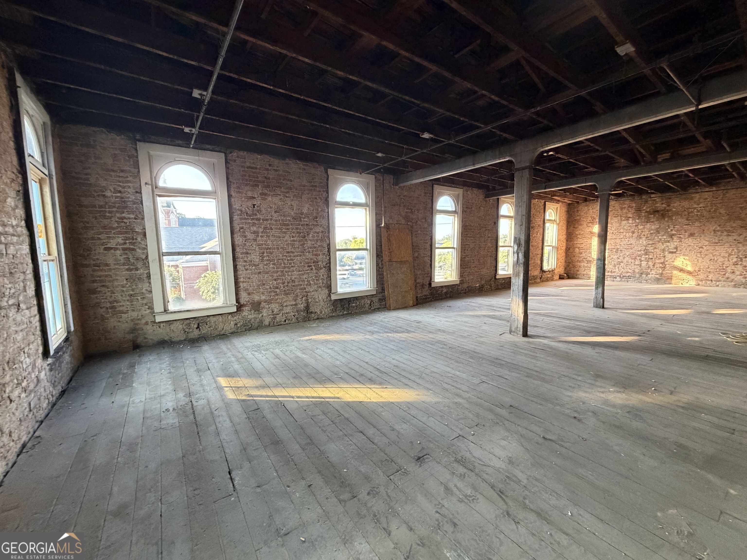 16 E 3 Rd Avenue Property Photo 9