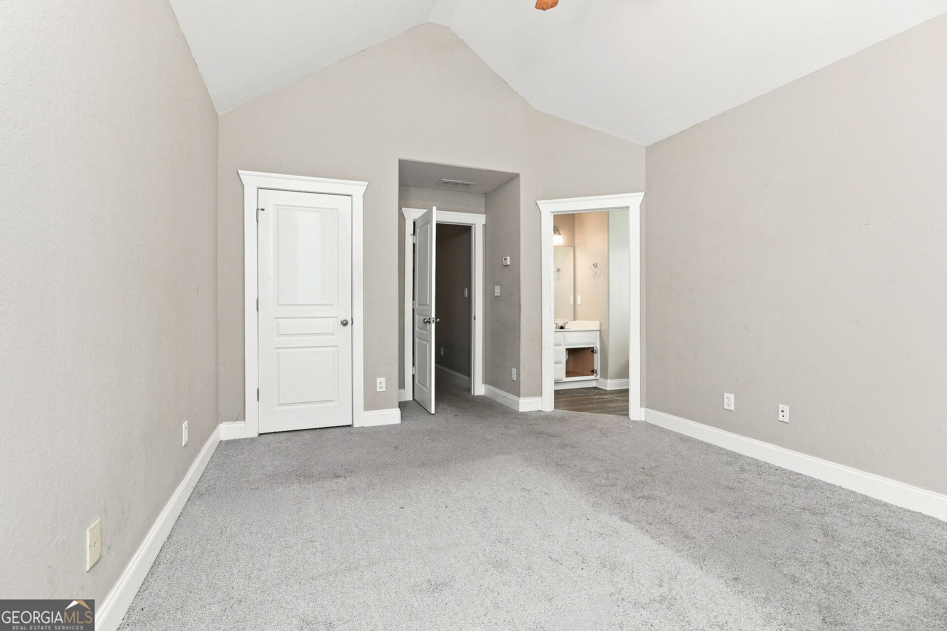 114 Parkway Drive Property Photo 13