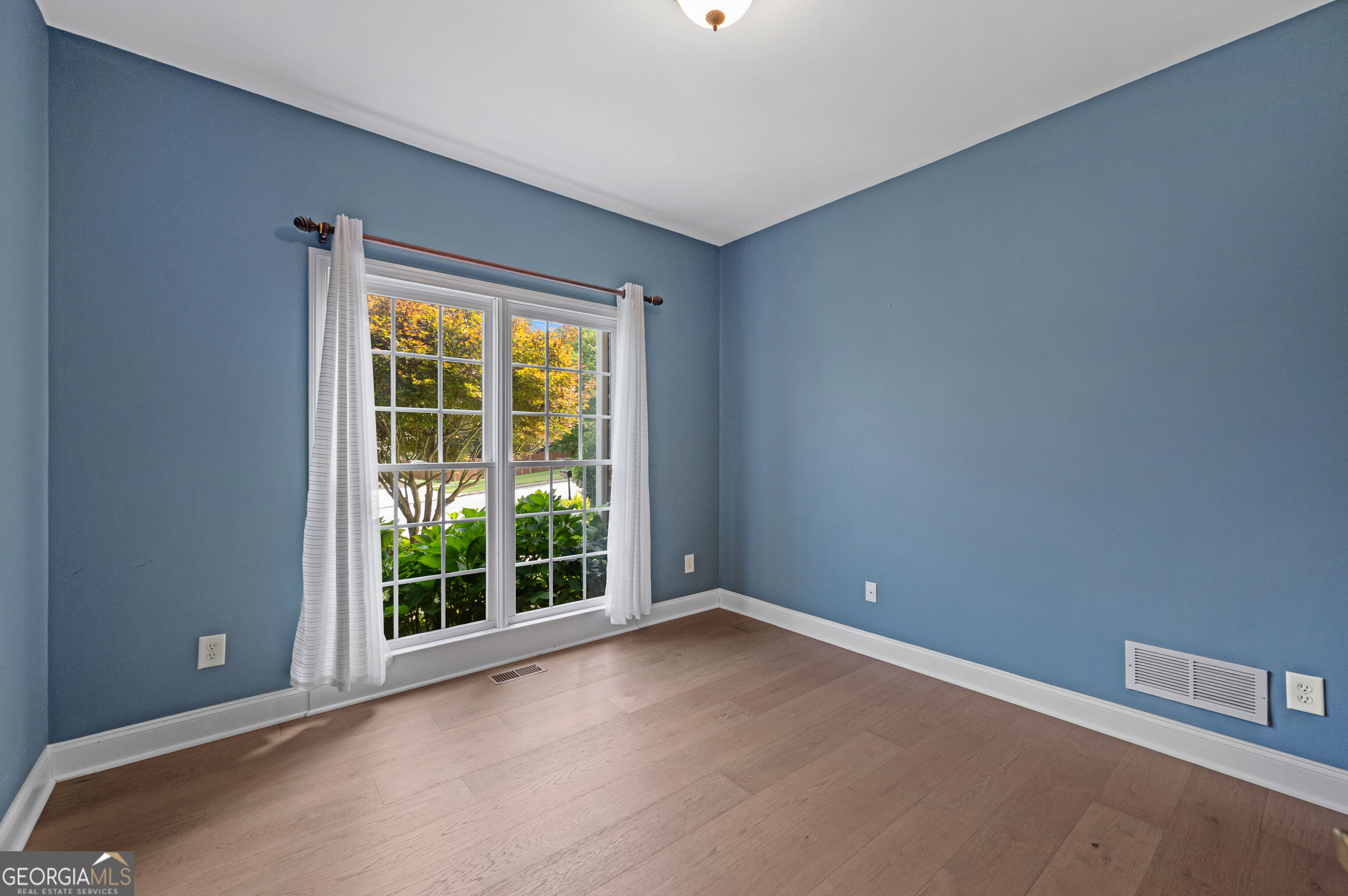 562 Vinings Springs Drive Se Property Photo 11
