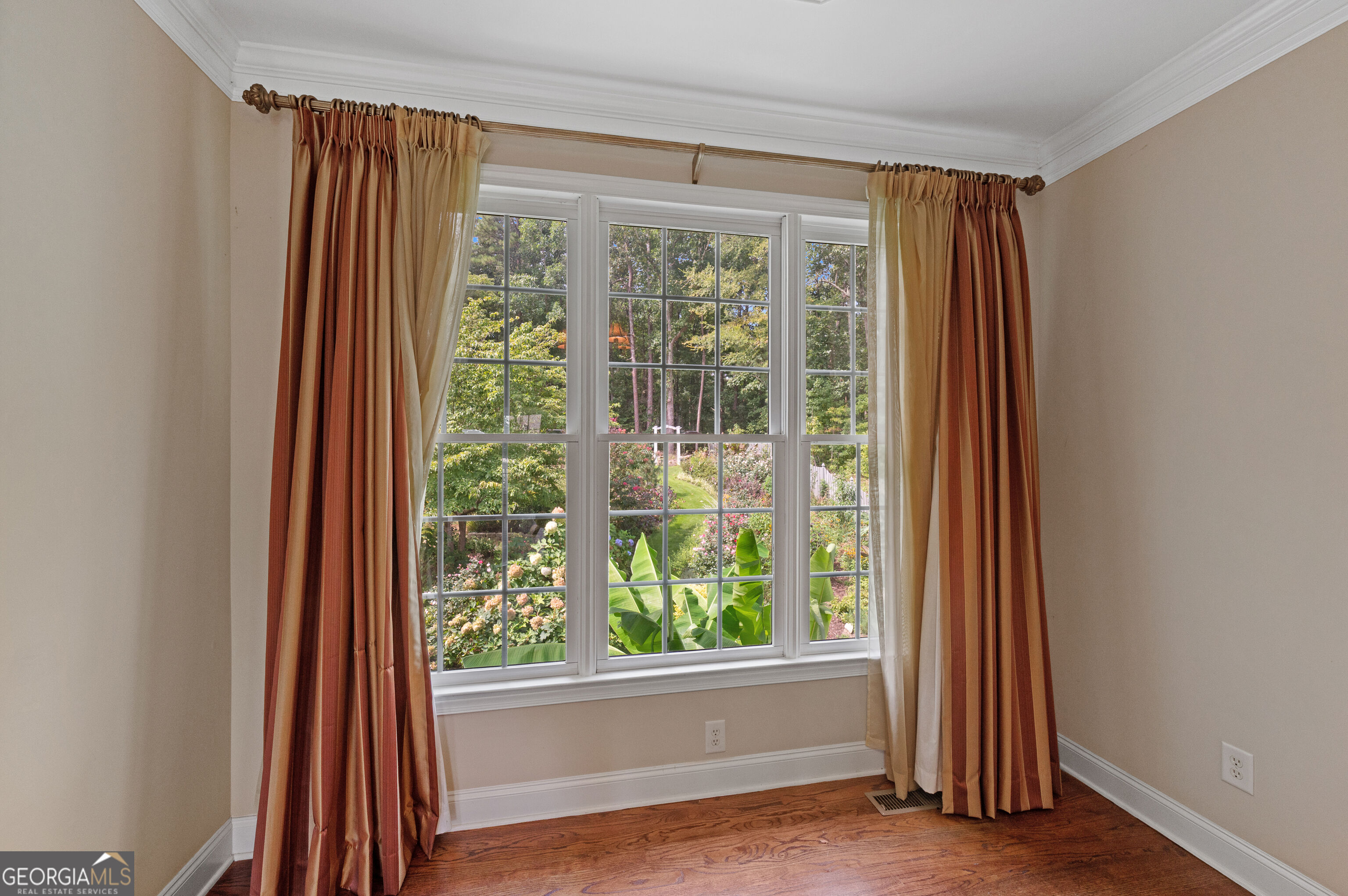 562 Vinings Springs Drive Se Property Photo 18