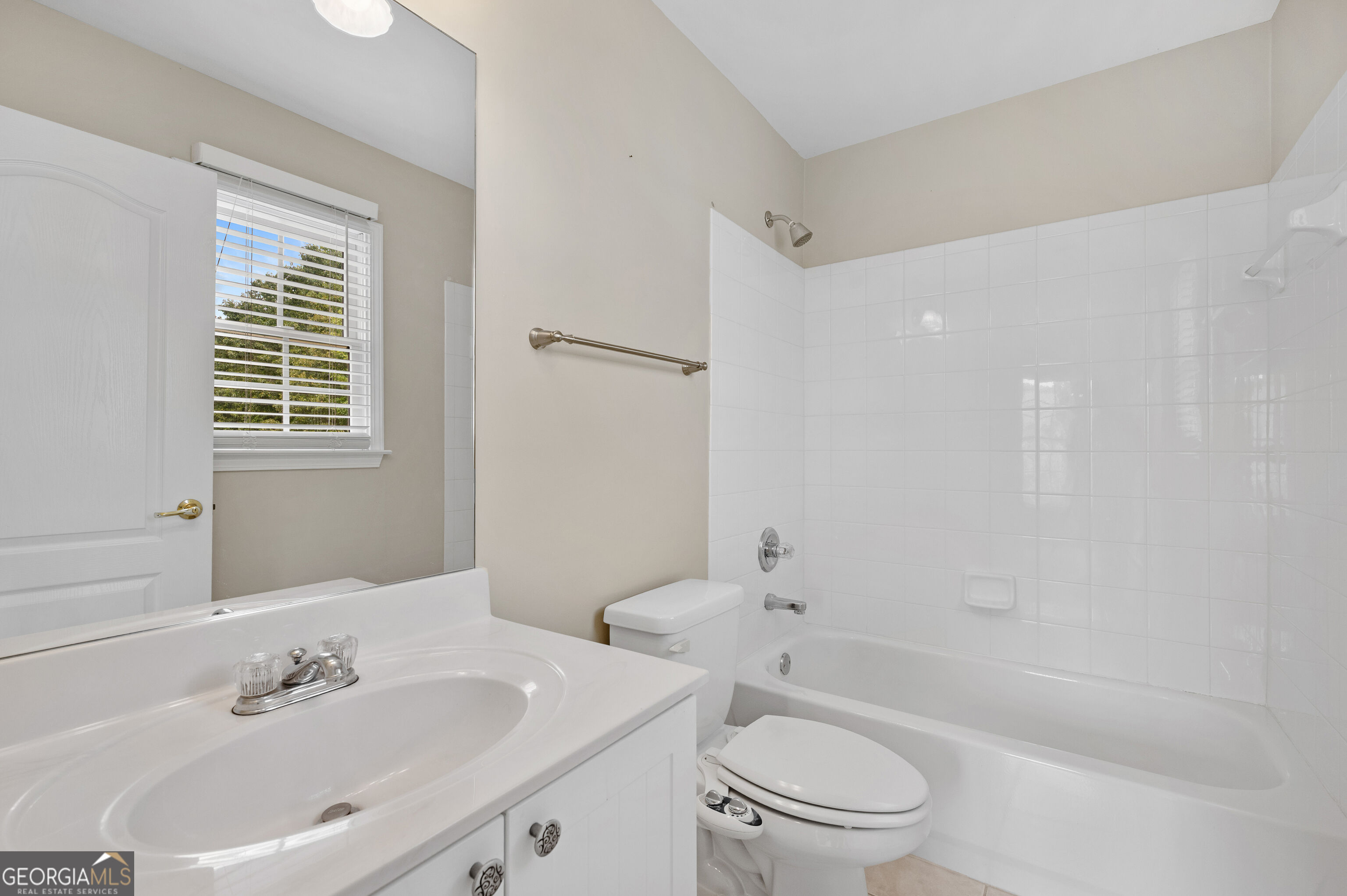 562 Vinings Springs Drive Se Property Photo 35