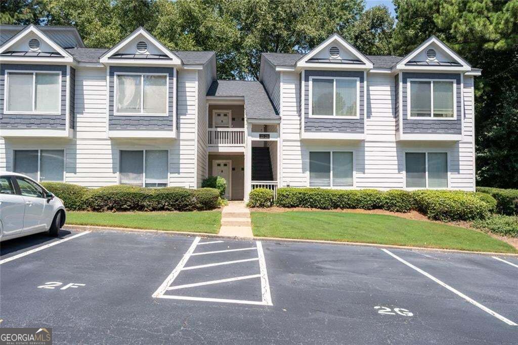 27 Little Silver Court Se Property Photo 1