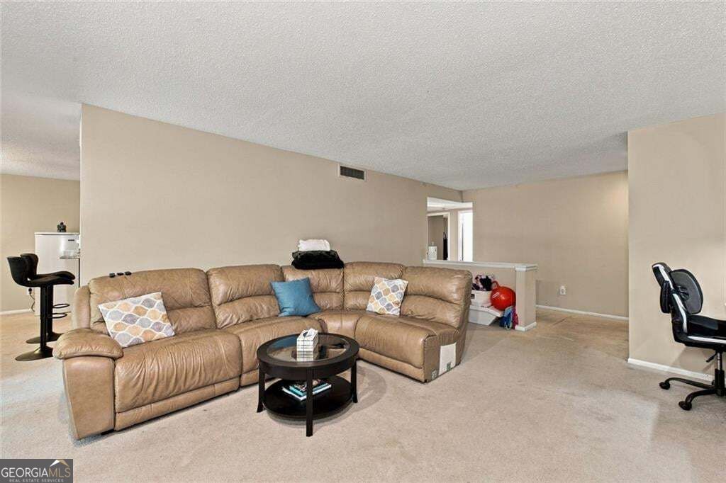 27 Little Silver Court Se Property Photo 6