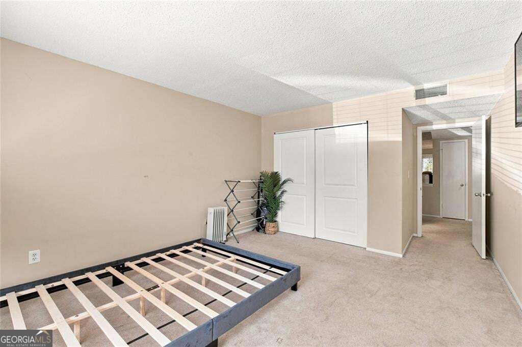 27 Little Silver Court Se Property Photo 17