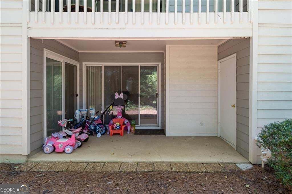27 Little Silver Court Se Property Photo 22