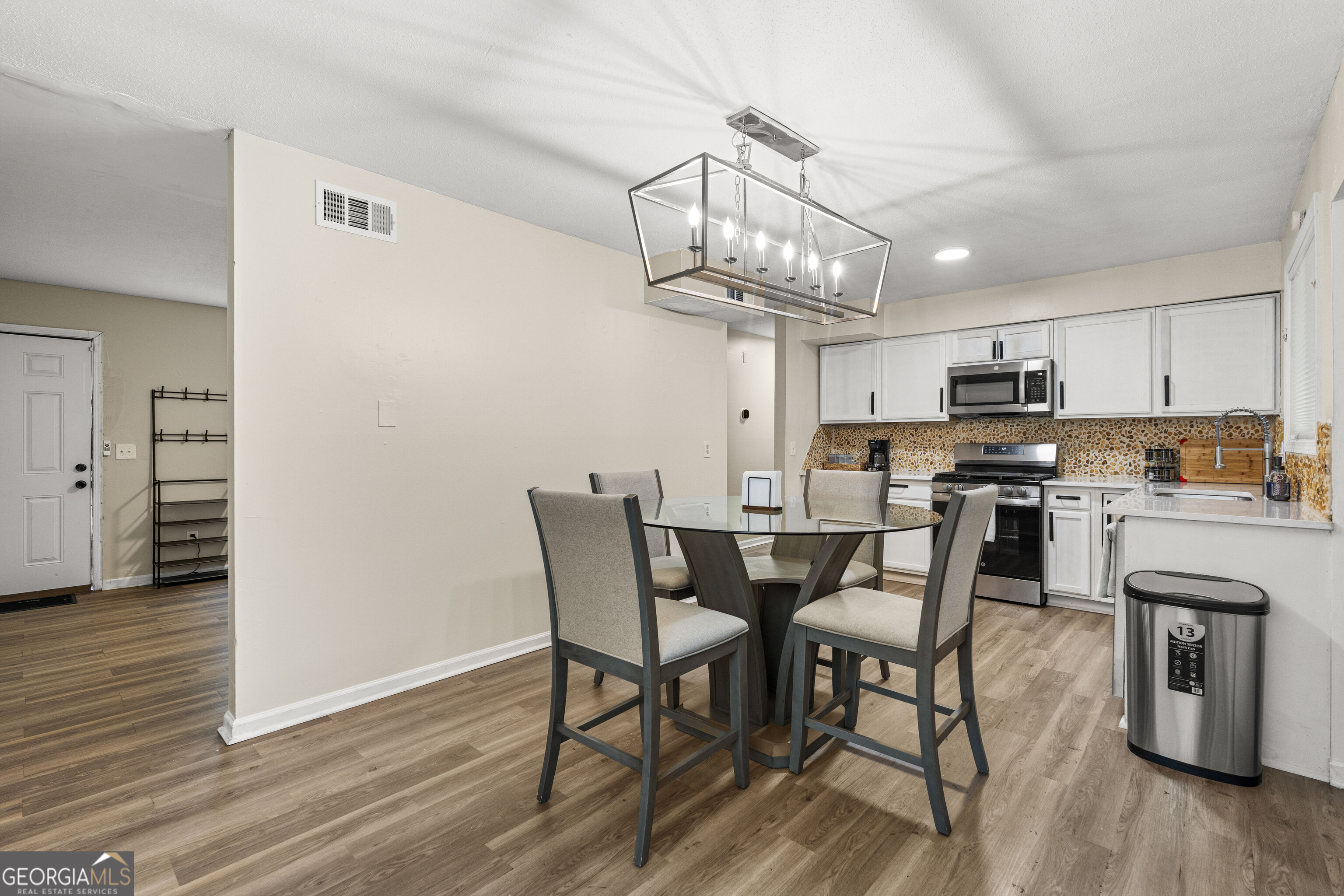 4930 Sentry Street Property Photo 10