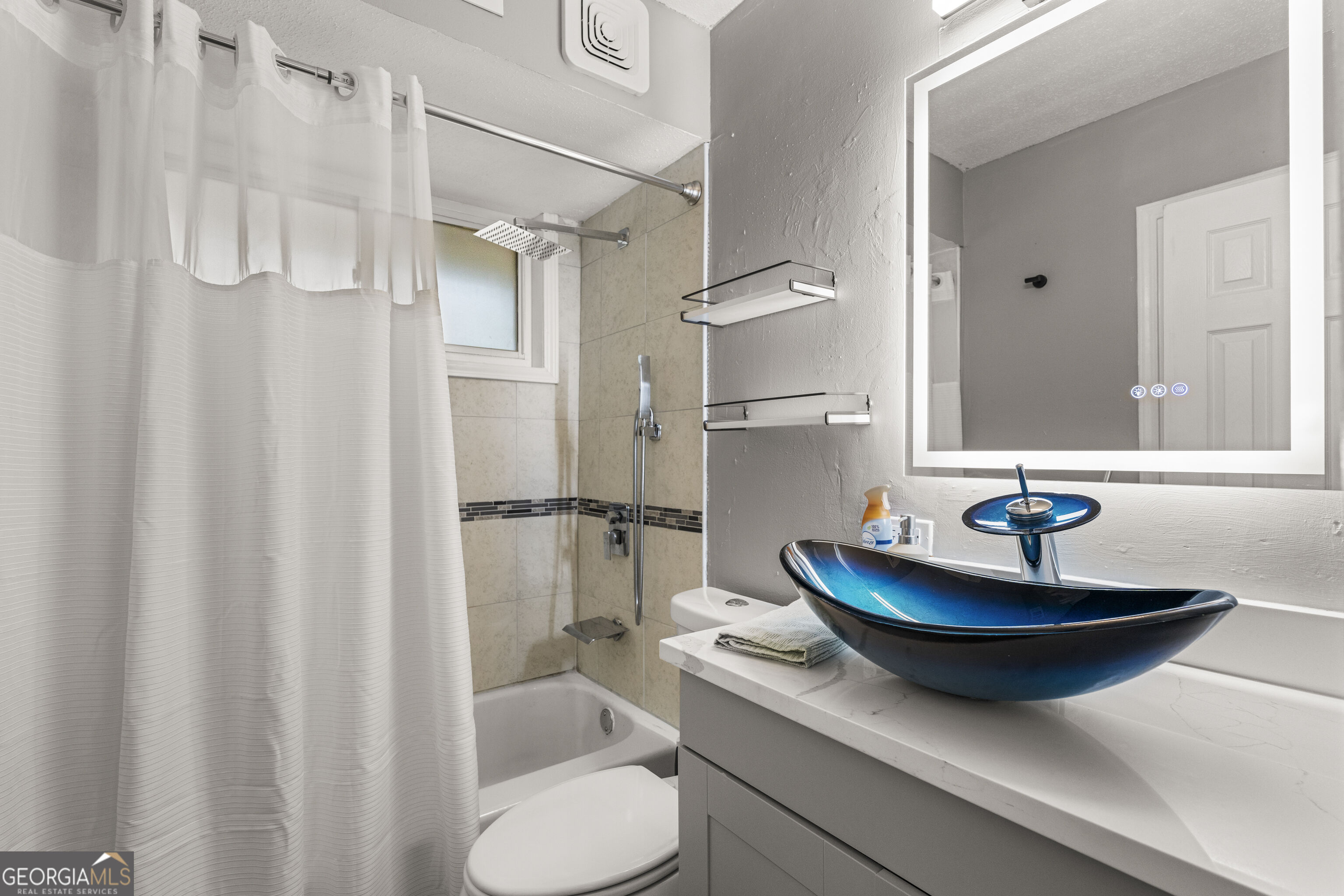 4930 Sentry Street Property Photo 18