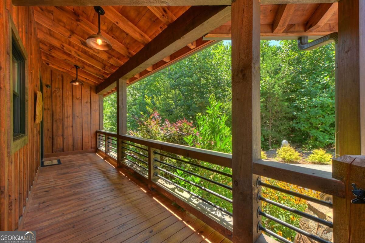 320 Amber Ridge Property Photo 7