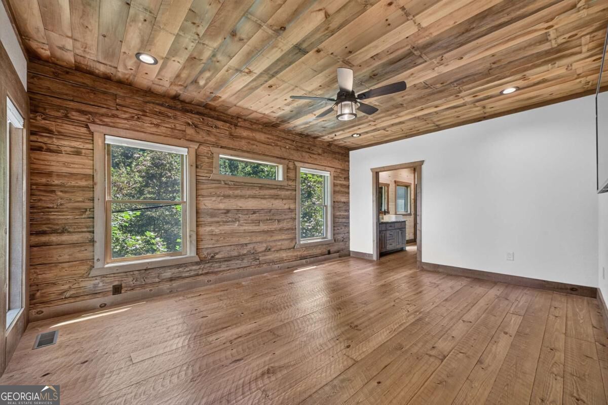 320 Amber Ridge Property Photo 23