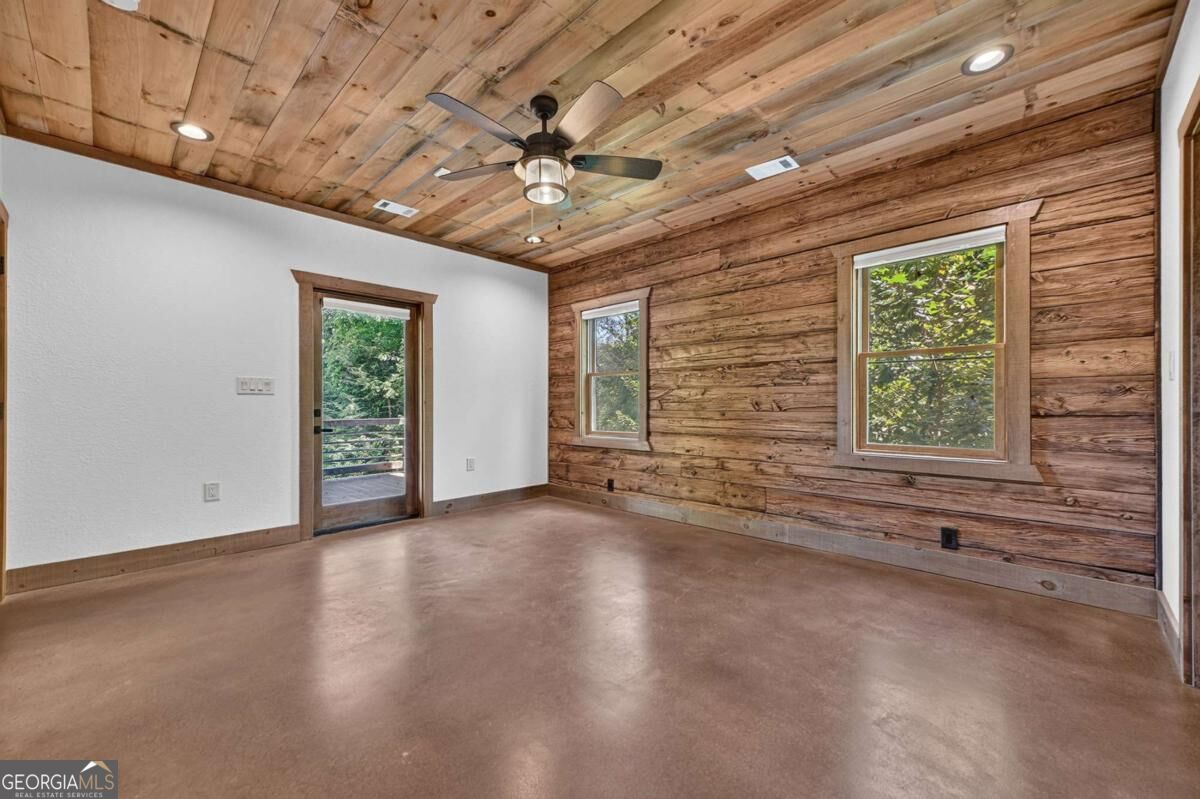320 Amber Ridge Property Photo 44