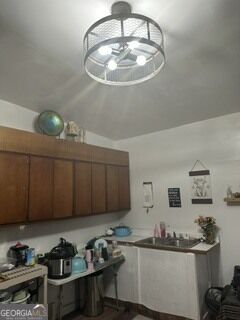 828 North Blvd Parkway N Property Photo 2