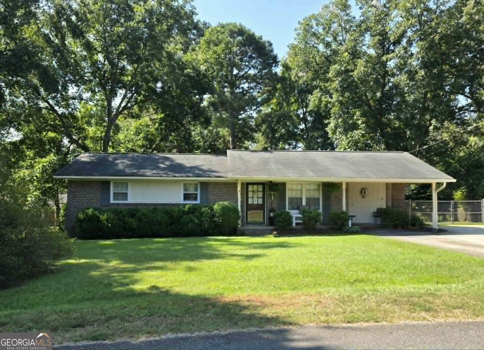634 Pine Glen Drive Property Photo 1
