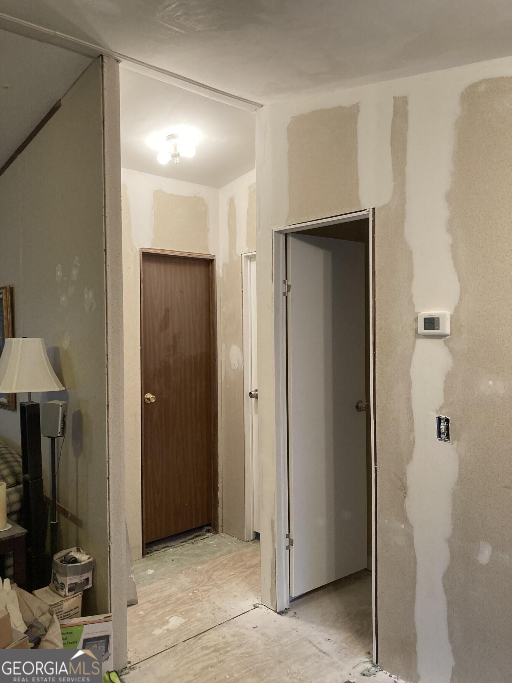 84 River Point Road Property Photo 15