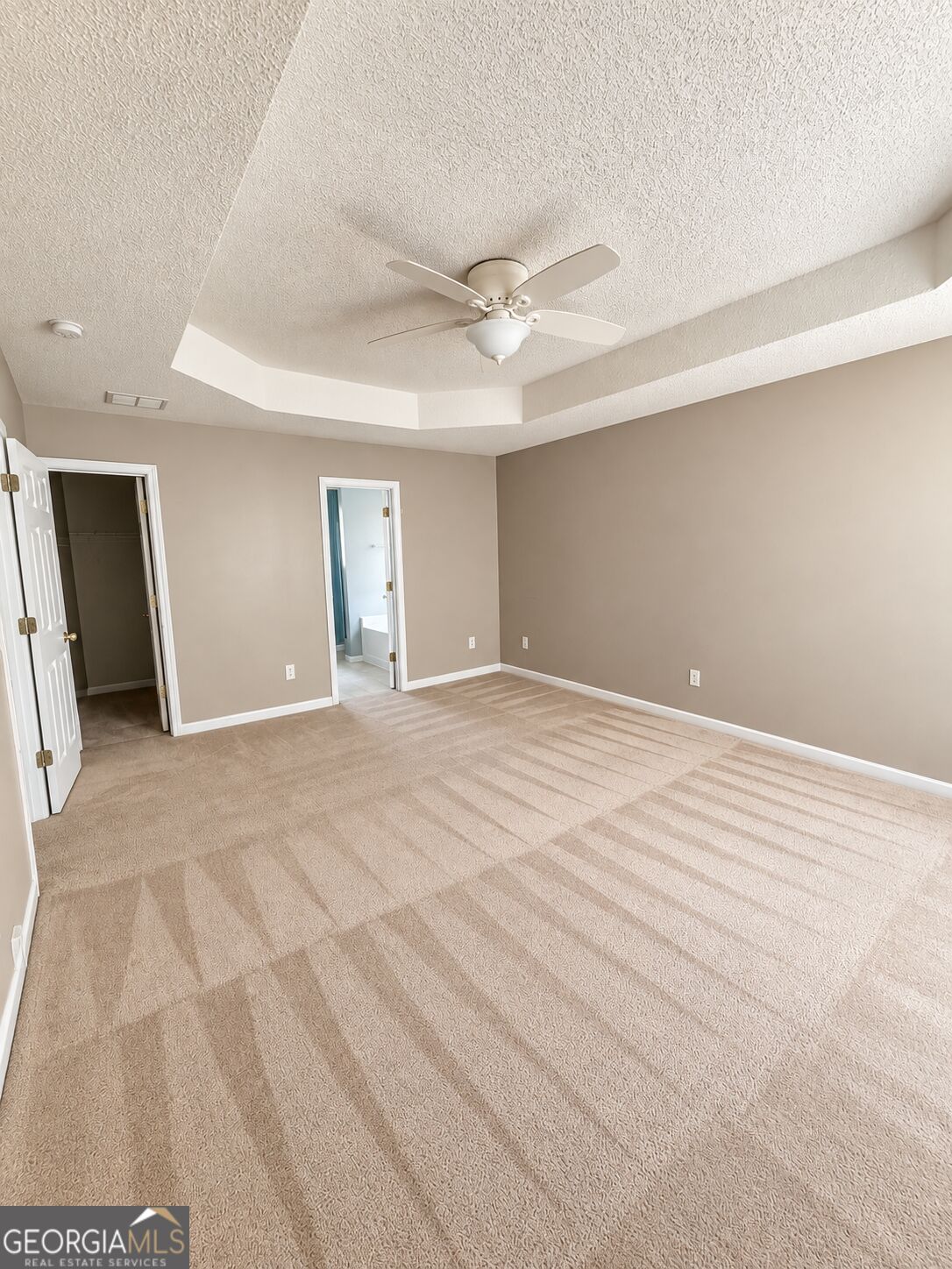 5445 Hilltop Pass Property Photo 10
