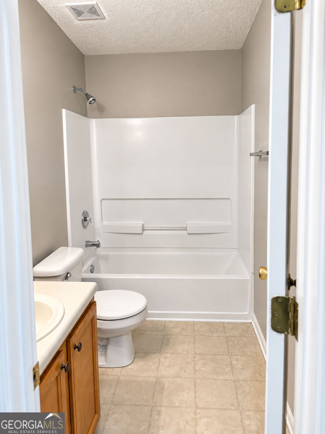 5445 Hilltop Pass Property Photo 13