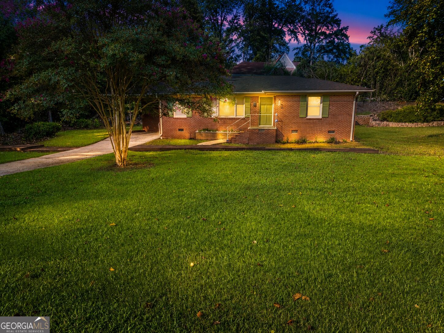 202 Forrest Avenue Property Photo 1