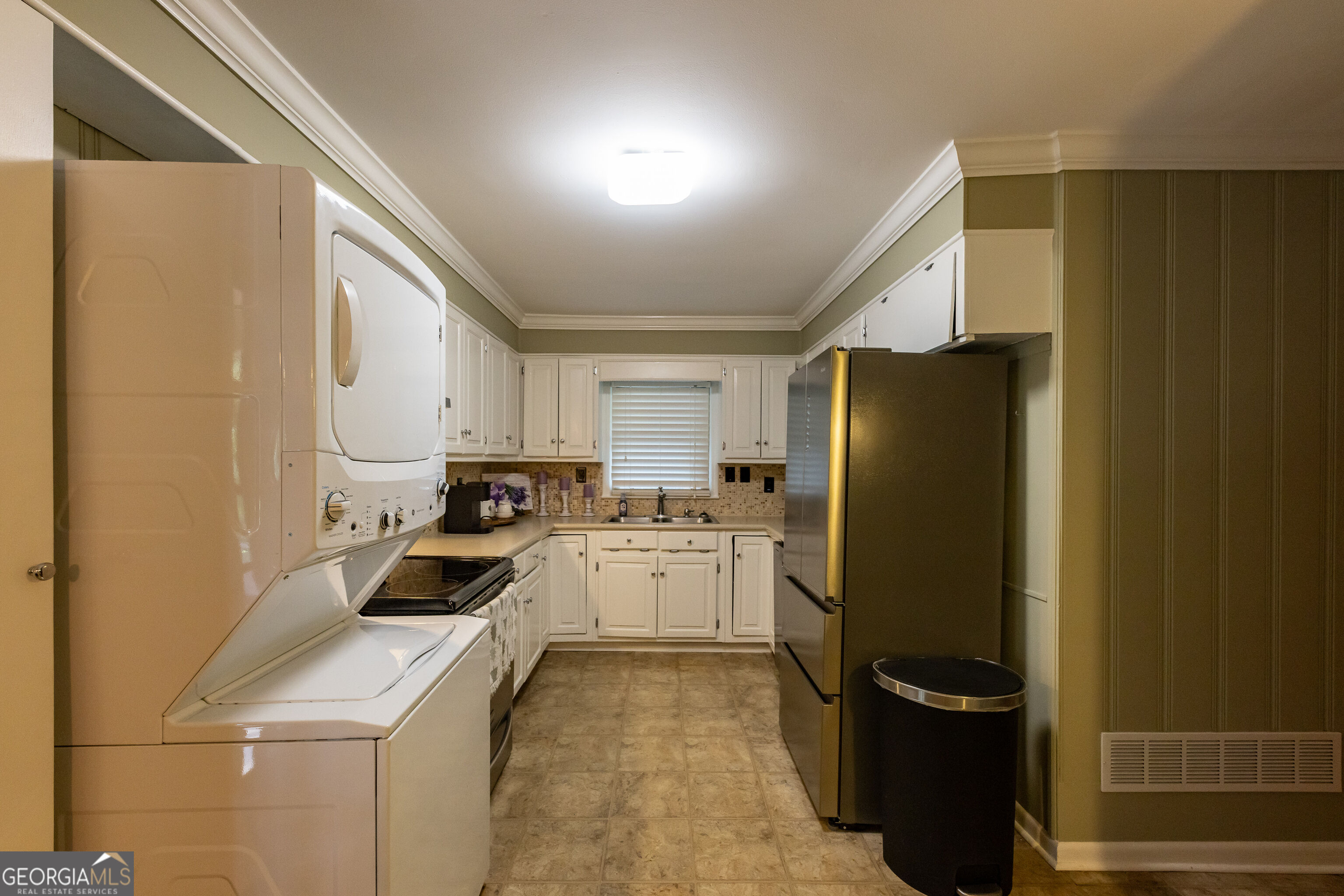 202 Forrest Avenue Property Photo 11