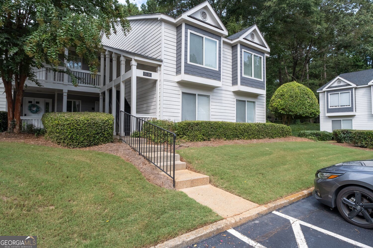 17 Little Silver Court Se # 17 Property Photo 2