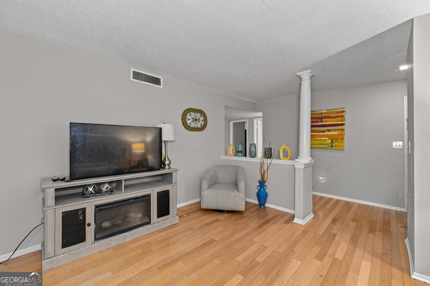 17 Little Silver Court Se # 17 Property Photo 7