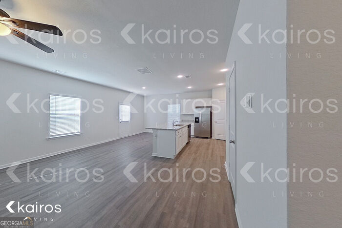 3474 Bridgewood Drive Property Photo 4