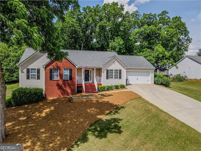 2990 Hampton Valley Drive Property Photo 2