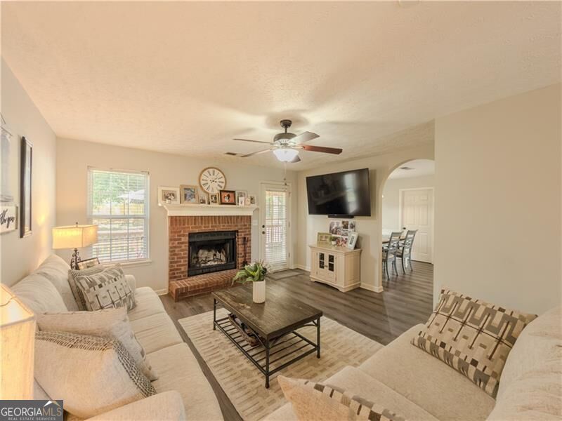 2990 Hampton Valley Drive Property Photo 5