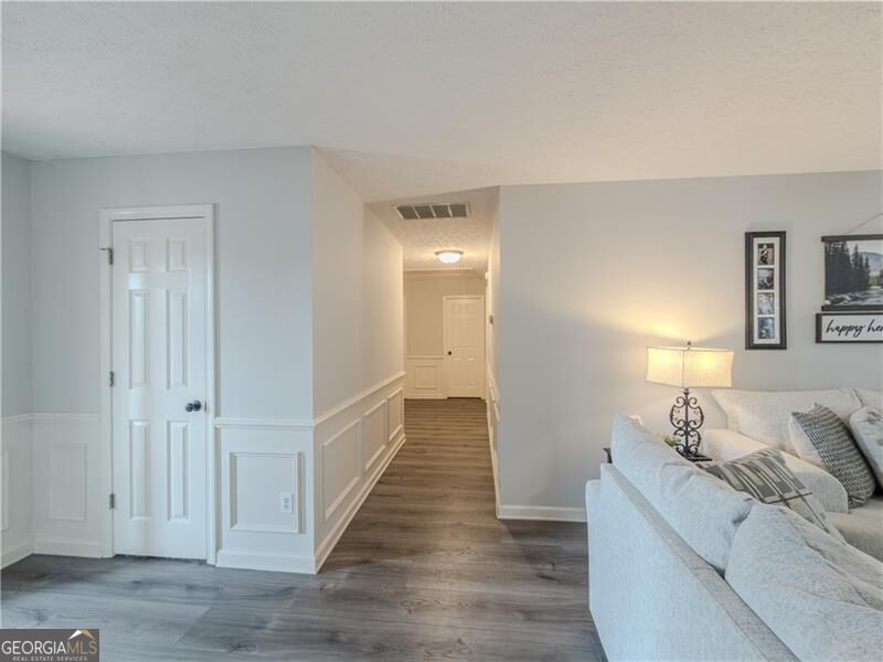 2990 Hampton Valley Drive Property Photo 15