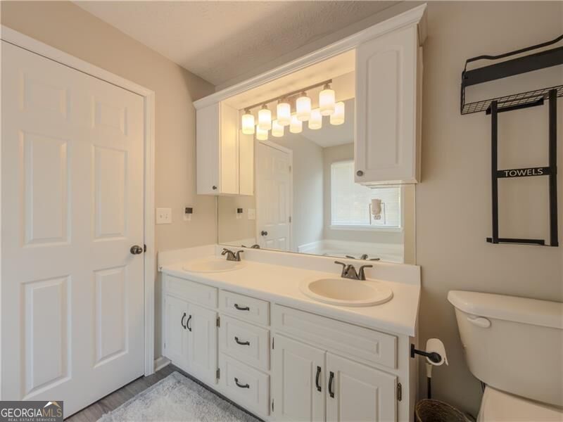 2990 Hampton Valley Drive Property Photo 20