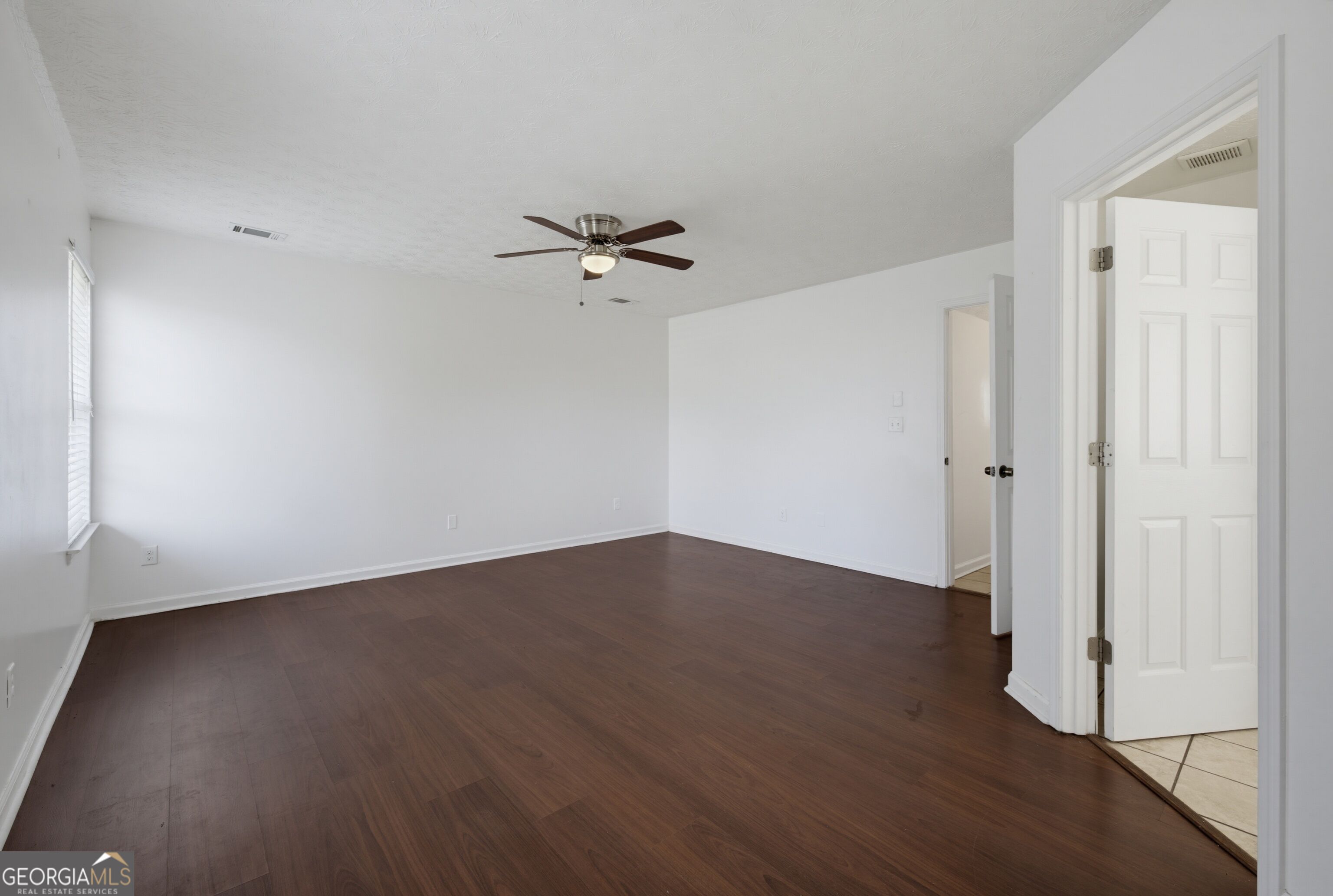 2545 Lake Royale Drive Property Photo 16