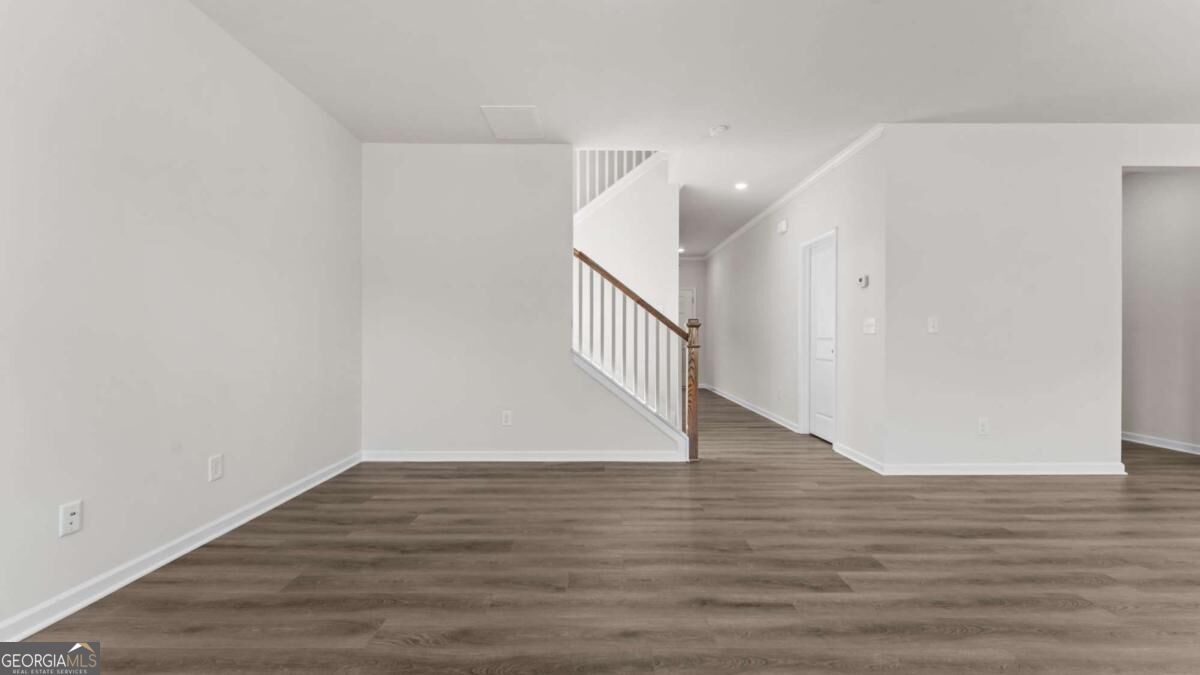 345 Bloomfield Circle Property Photo 6