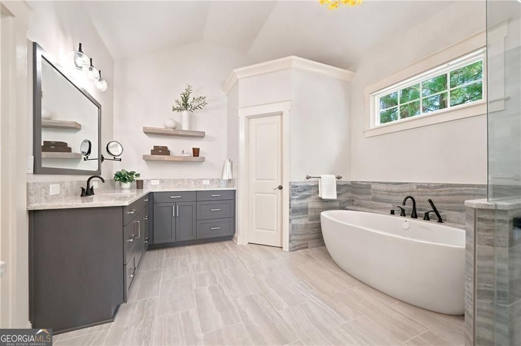 3901 Hazelhurst Drive Property Photo 40