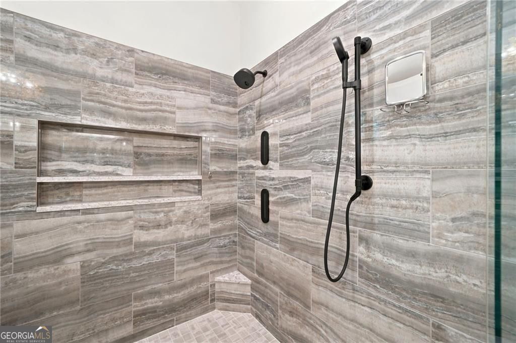 3901 Hazelhurst Drive Property Photo 48