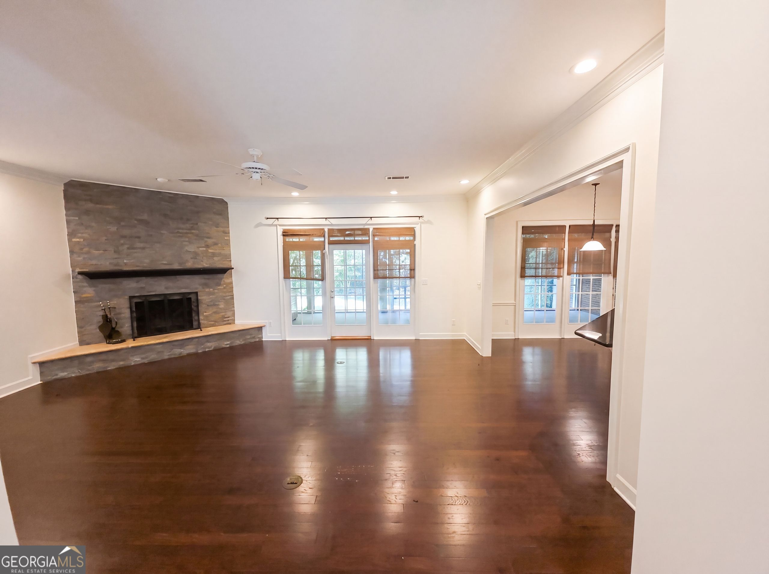 2109 Cumberland Lane Property Photo 3