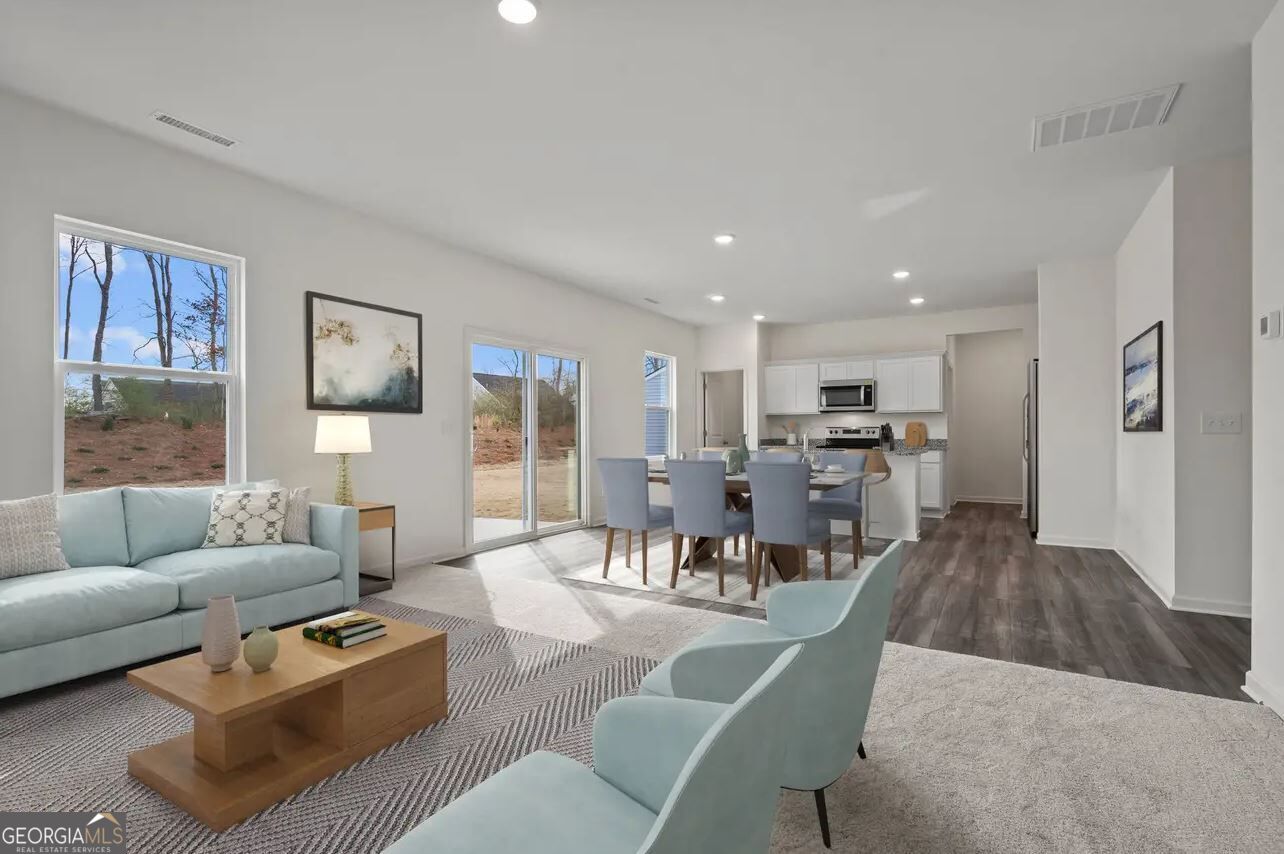 432 Otway Loop Property Photo 7