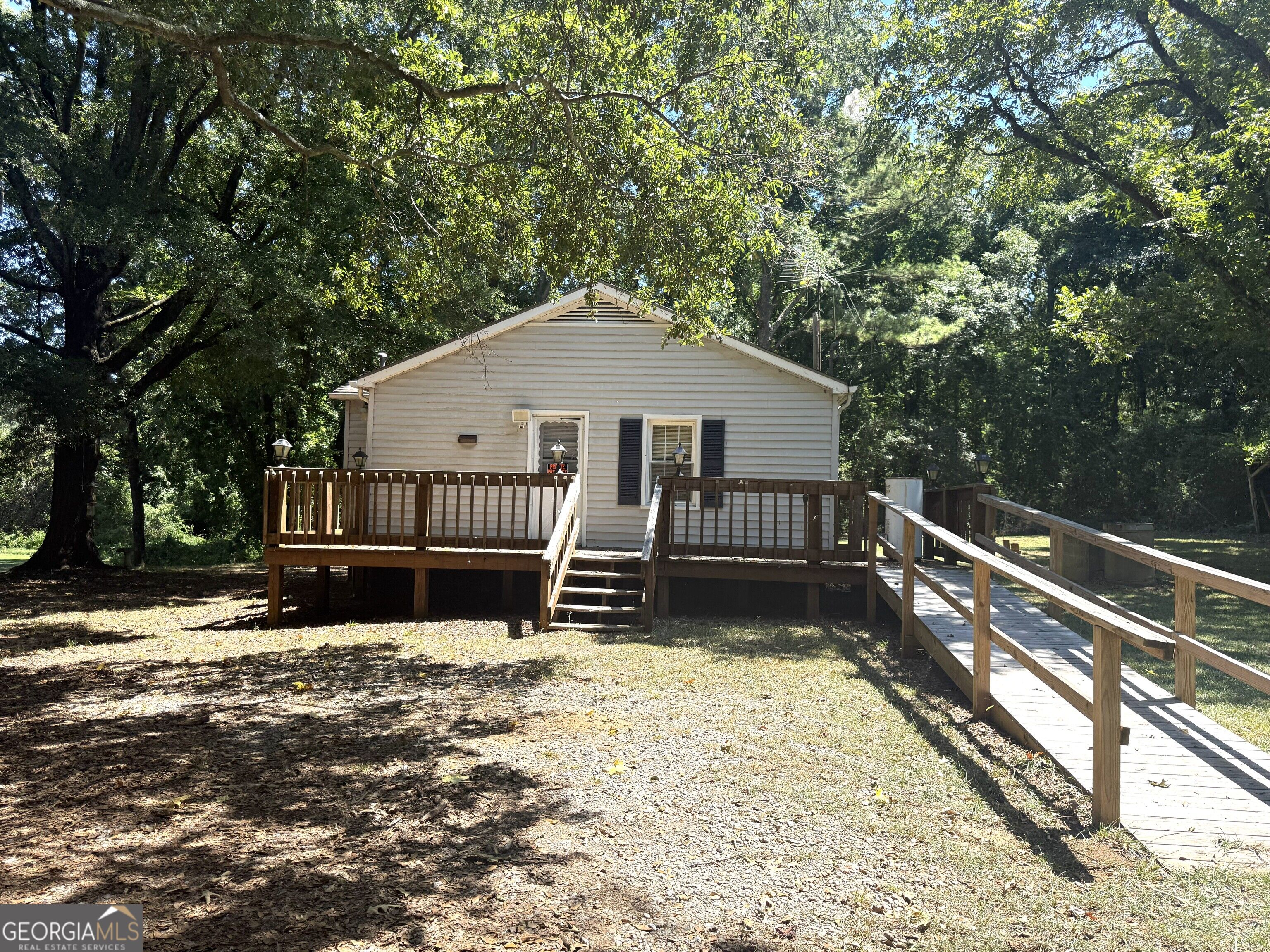 1380 Highway 72 E Property Photo 3