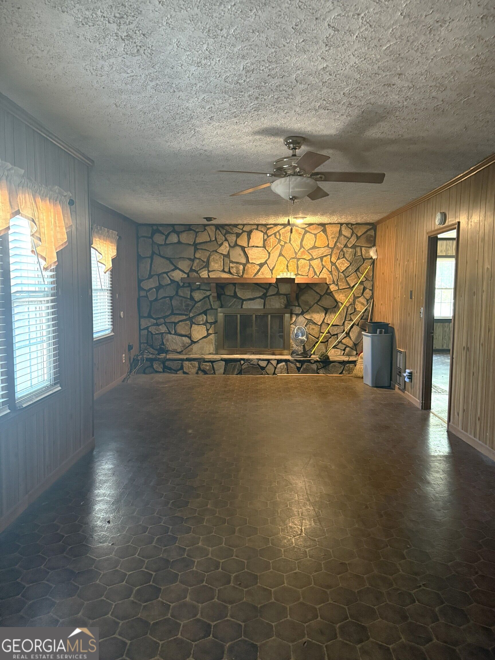 1380 Highway 72 E Property Photo 5